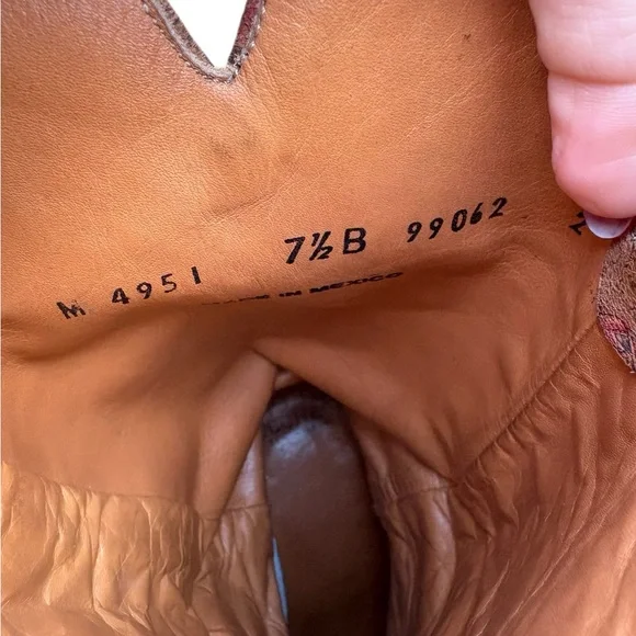 Lucchese Tan Floral Laurelie 100 % leather Embroidered Heeled Boots 7.5 - Picture 4 of 12